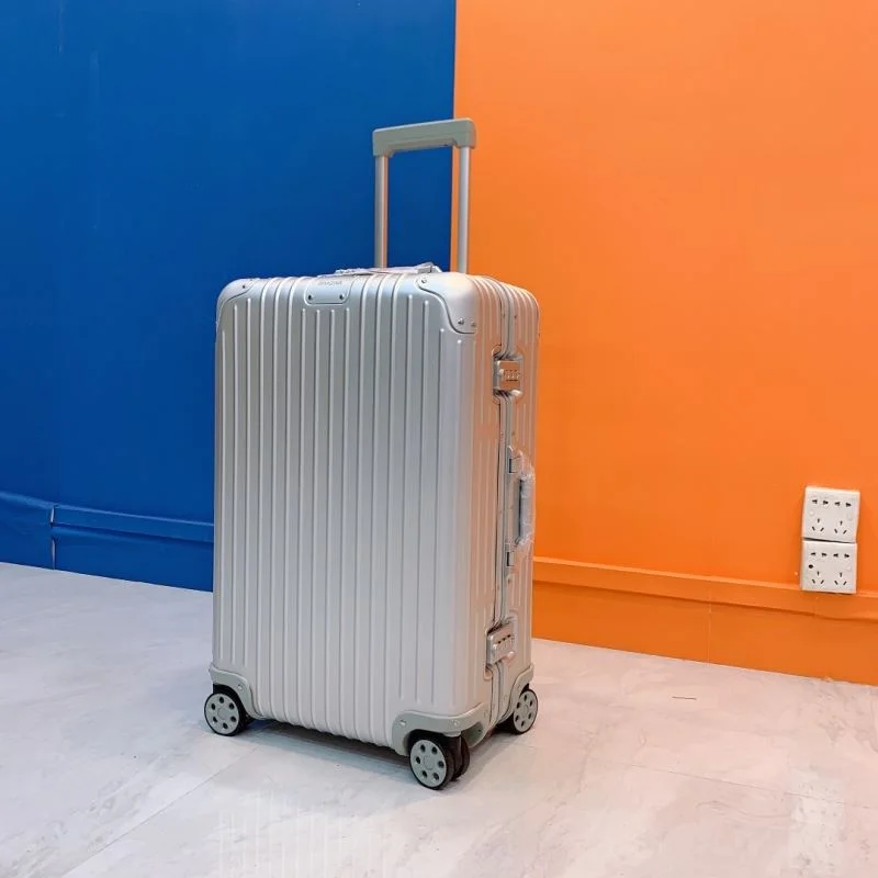 Rimowa Suitcase WellDesigned 37694