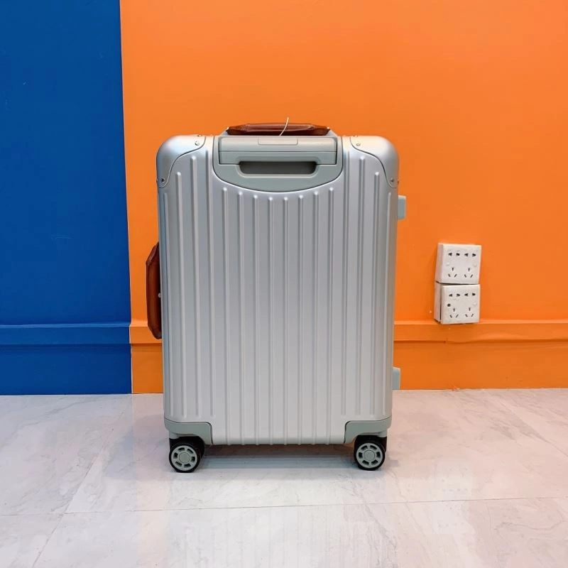 StreetReady Rimowa Suitcase 69414