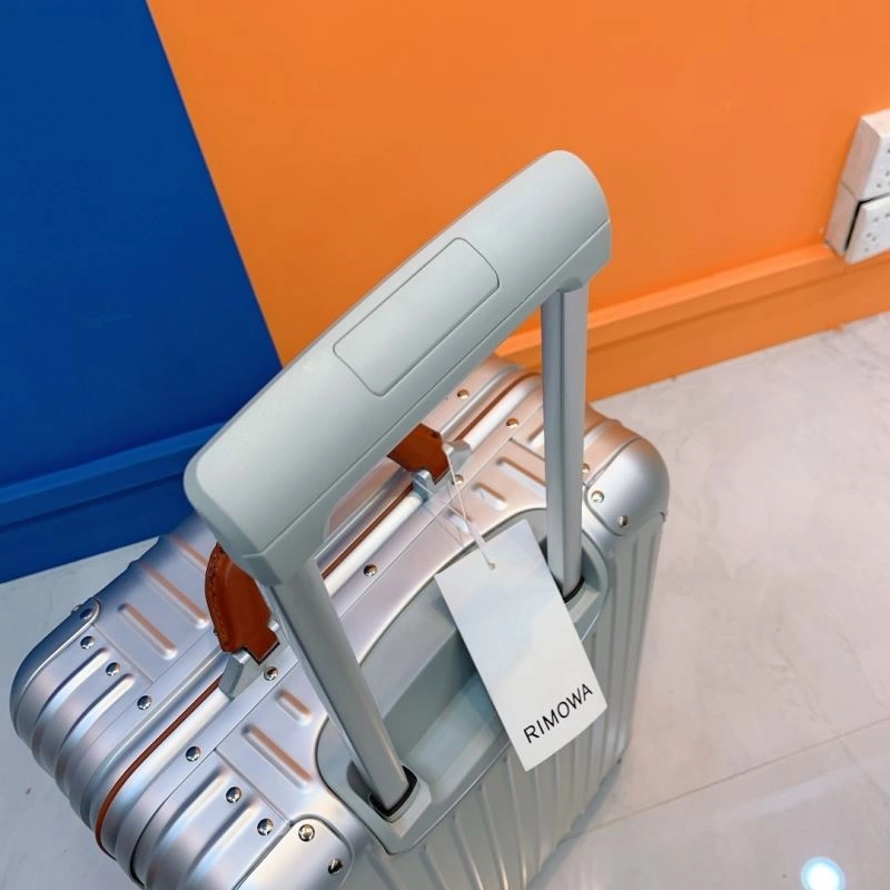 StreetReady Rimowa Suitcase 69414