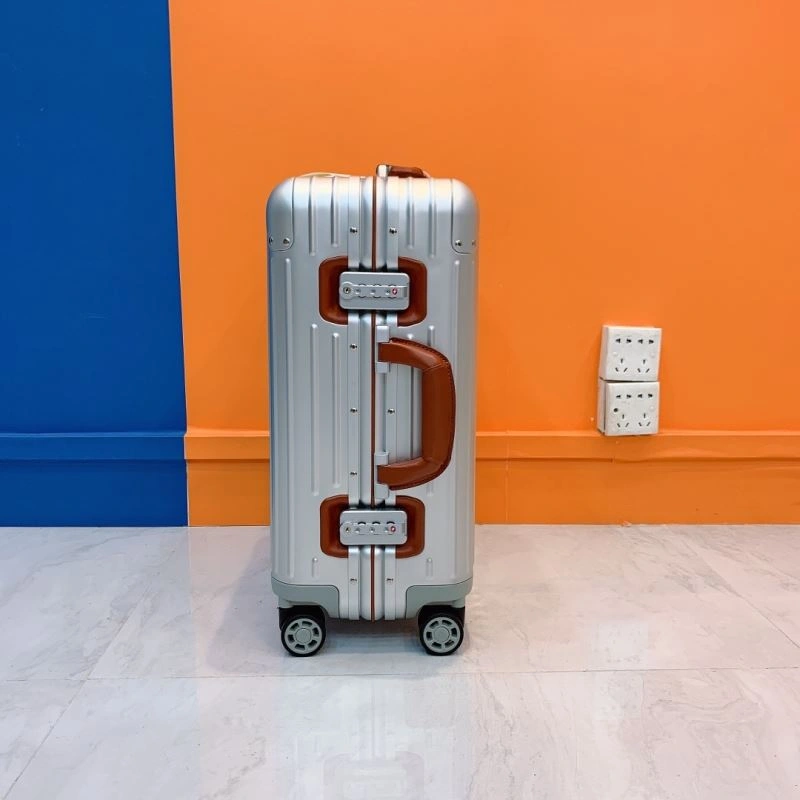 StreetReady Rimowa Suitcase 69414