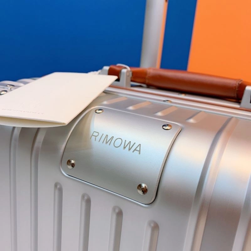 StreetReady Rimowa Suitcase 69414