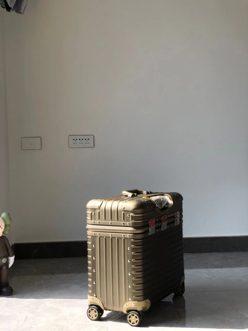 Rimowa Suitcase Trendsetting 69407