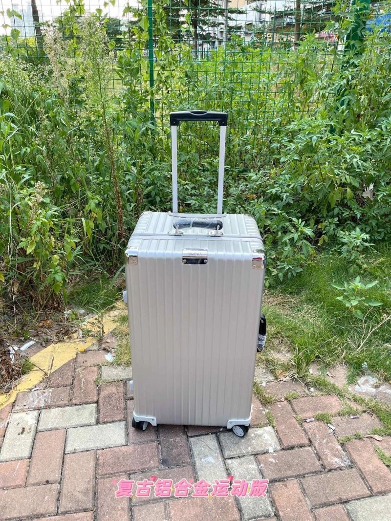 Thermal Rimowa Suitcase 69421