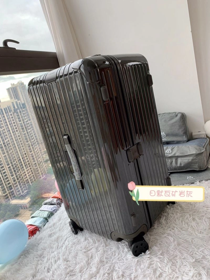 Colorful Rimowa Suitcase 69418