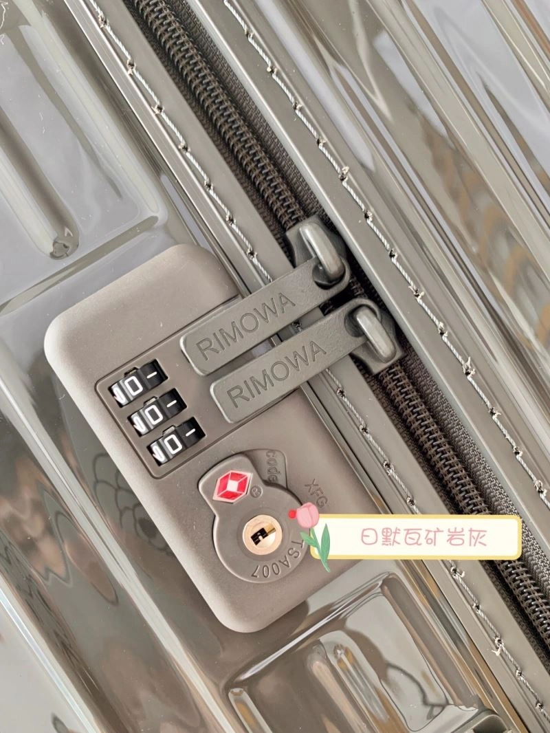 Colorful Rimowa Suitcase 69418