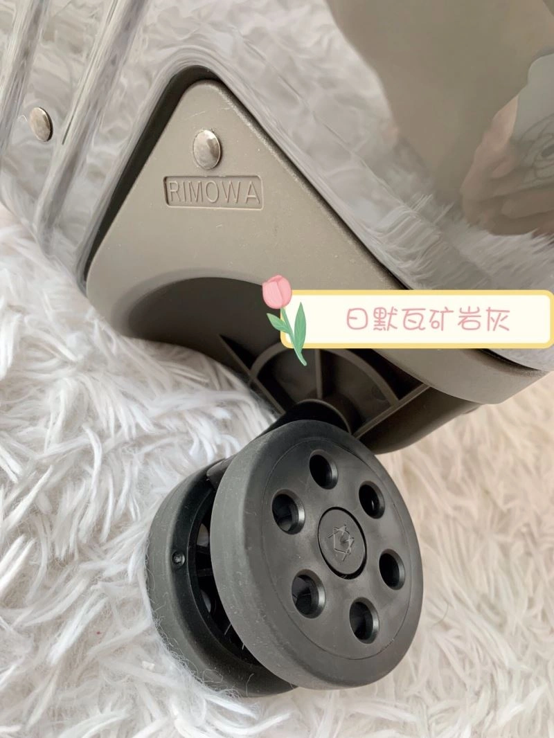 Colorful Rimowa Suitcase 69418