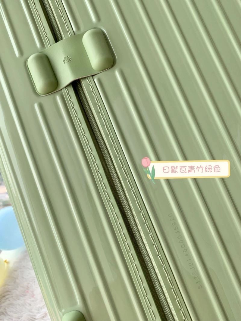 StreetReady Rimowa Suitcase 69367