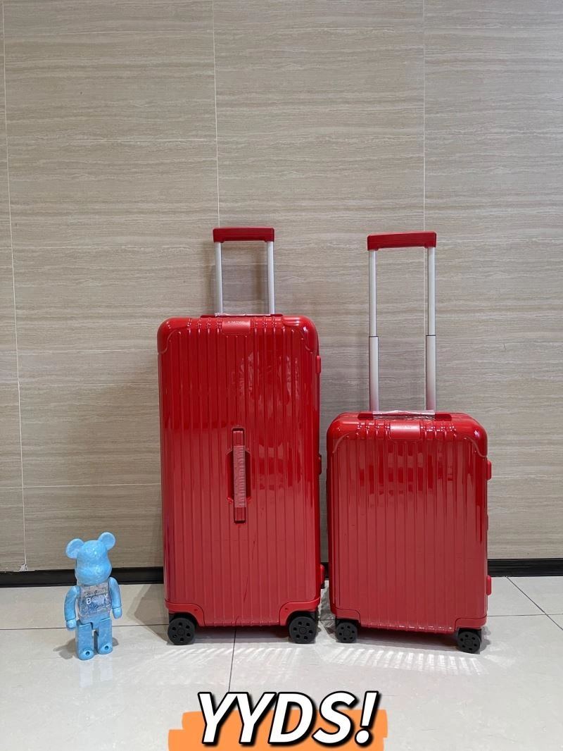 Elegant Rimowa Suitcase 69404