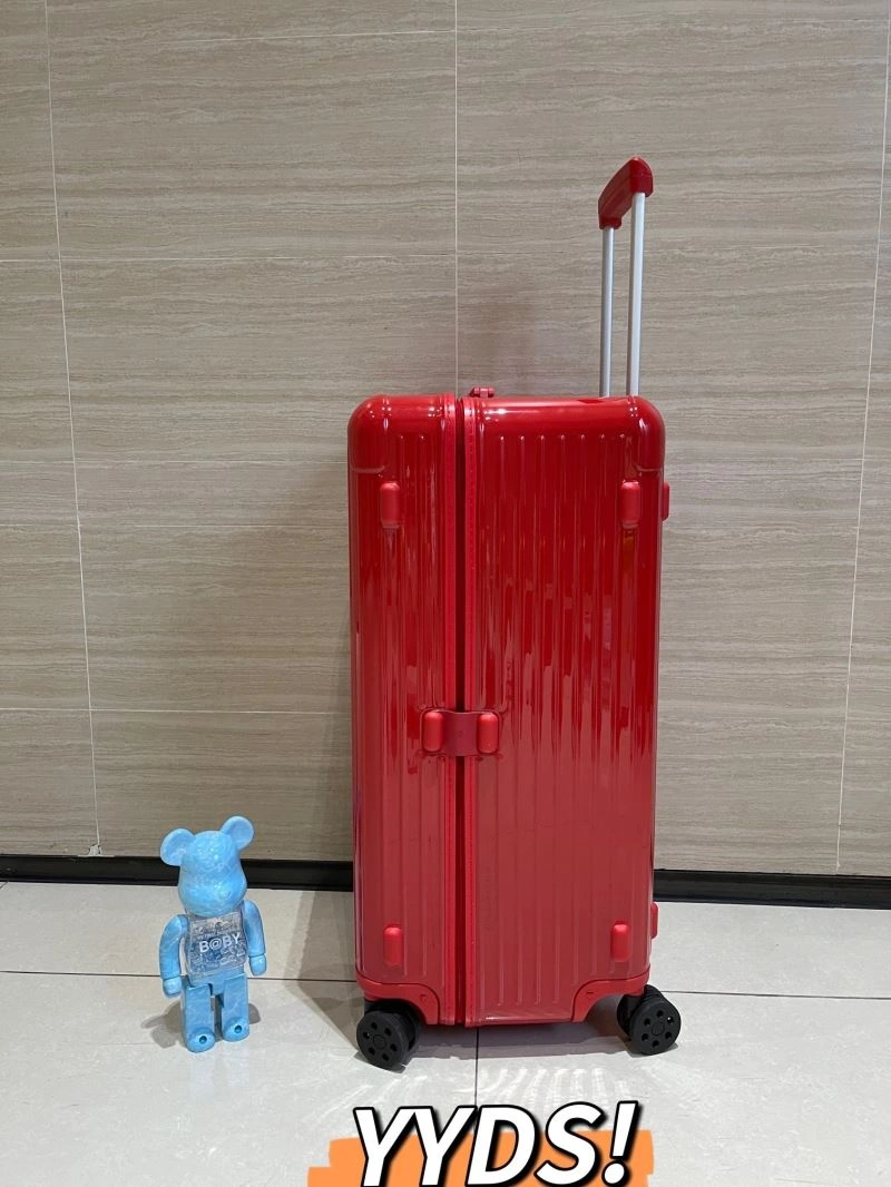 Elegant Rimowa Suitcase 69404