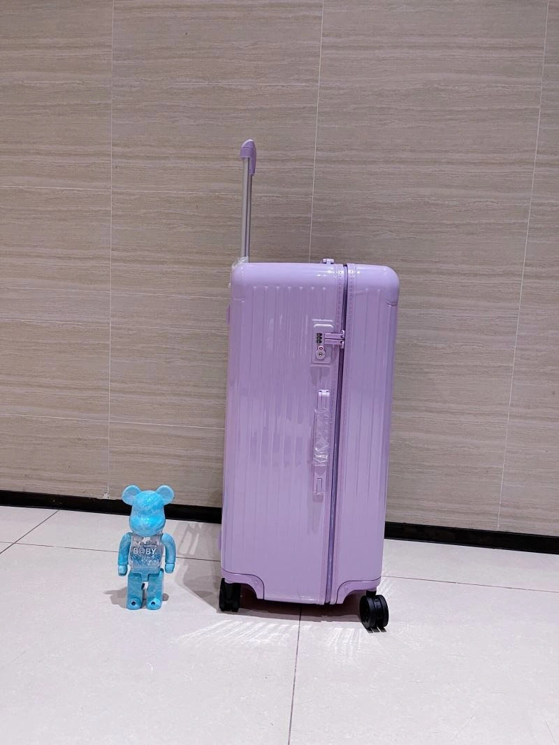 AllSeason Rimowa Suitcase 69363