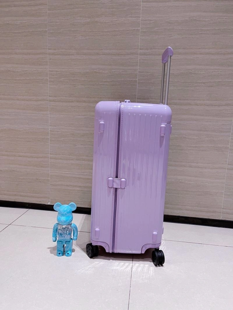 AllSeason Rimowa Suitcase 69363