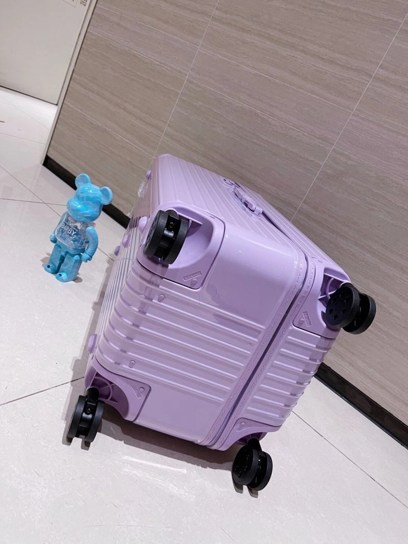 AllSeason Rimowa Suitcase 69363