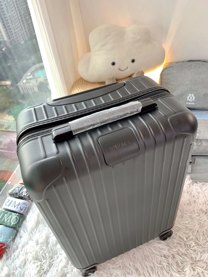 NewStyle Rimowa Suitcase 69400