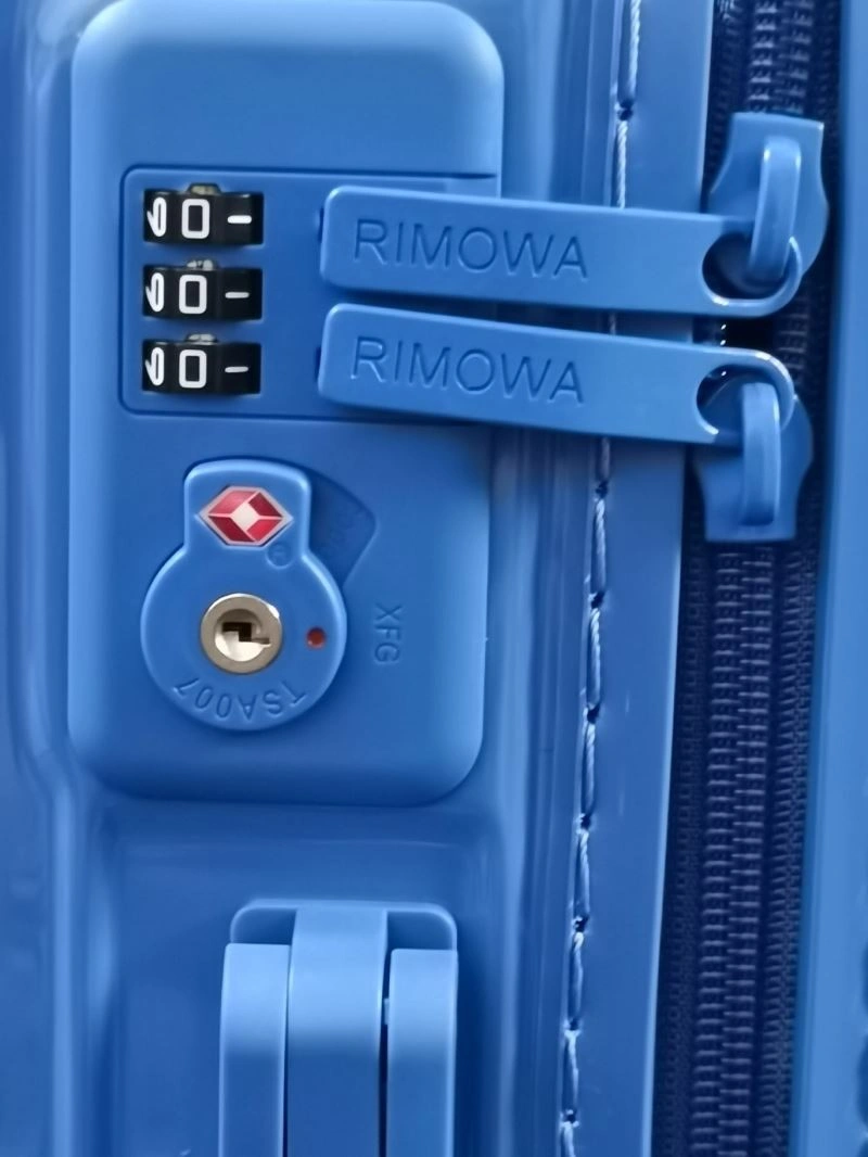 Rimowa Suitcase Supportive 69356