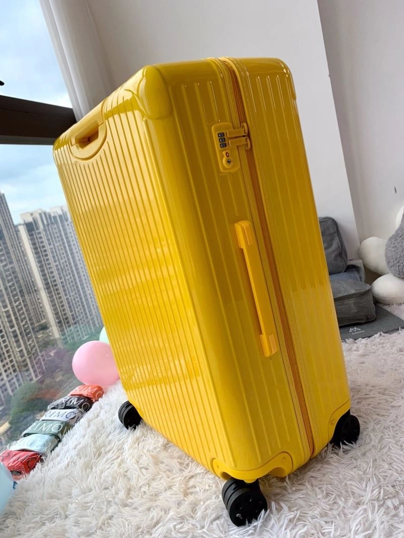 Rimowa Suitcase Reliable 69394