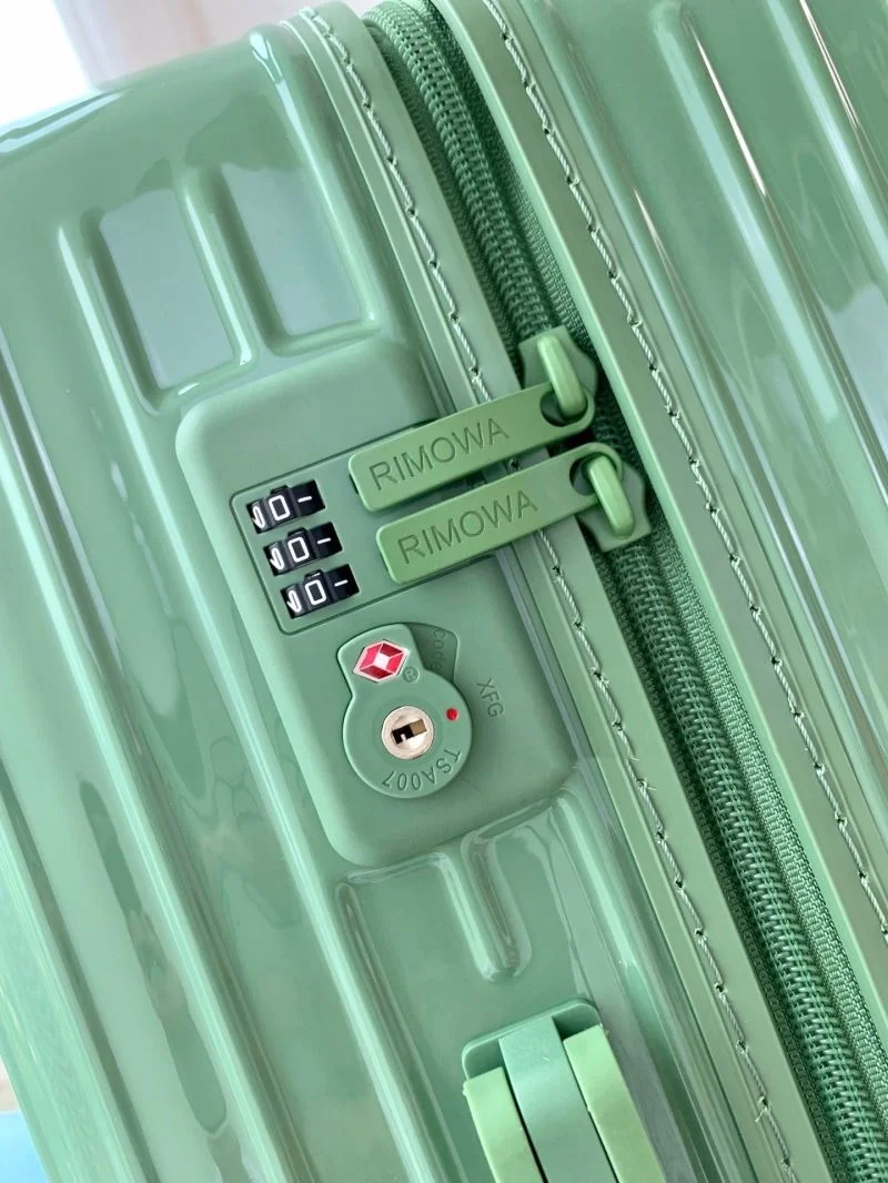 Rimowa Suitcase HighPerformance 37688