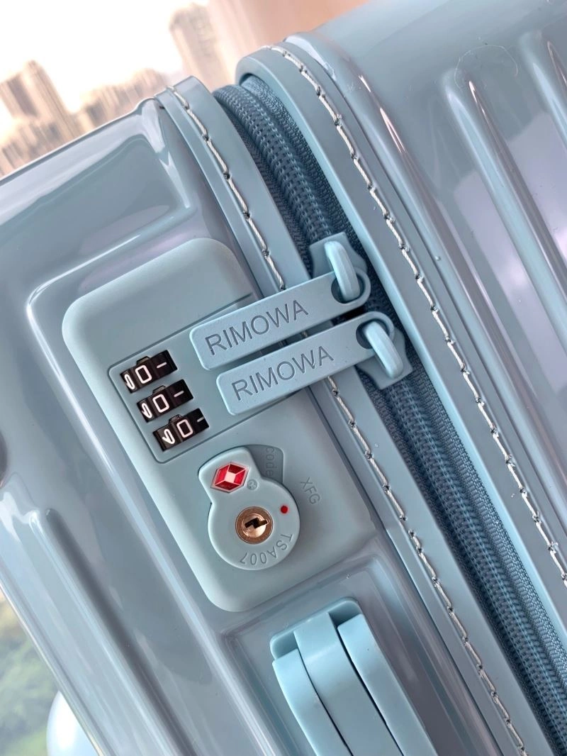 Rimowa Suitcase Flexible 69388