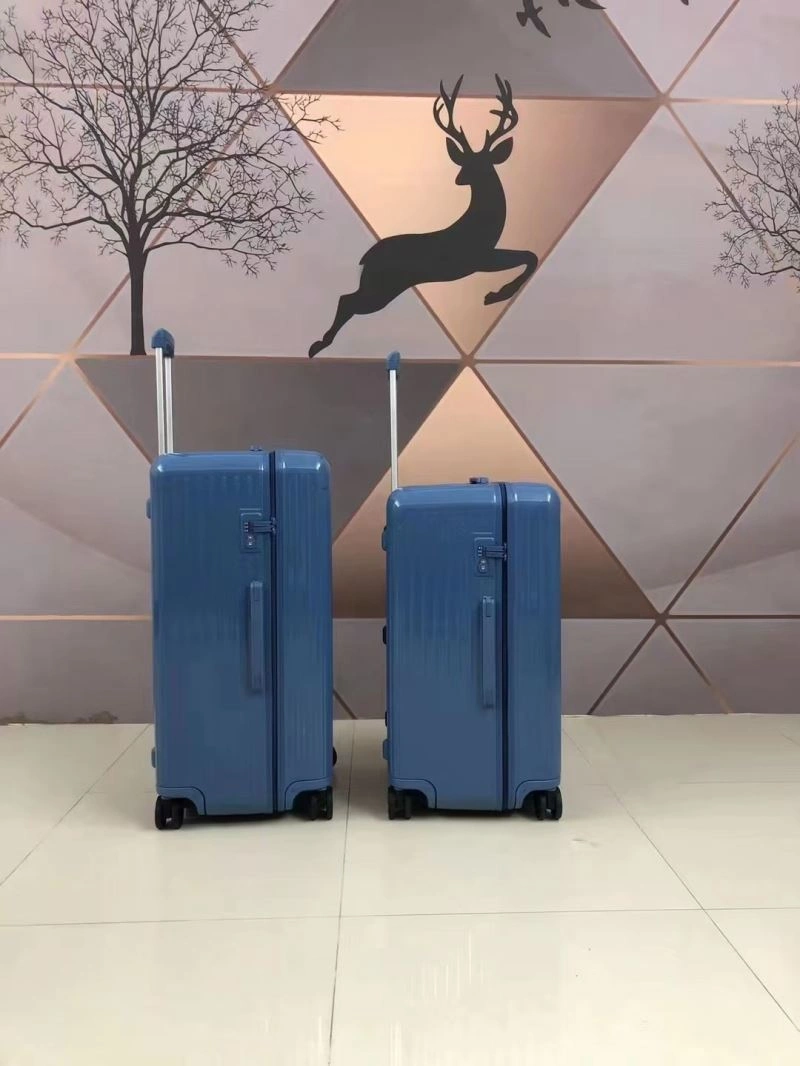 Rimowa Suitcase WellDesigned 69344