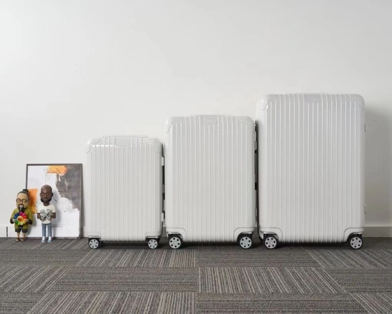 HighPerformance Rimowa Suitcase 69347