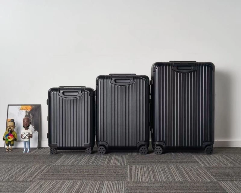 WeatherProof Rimowa Suitcase 69339