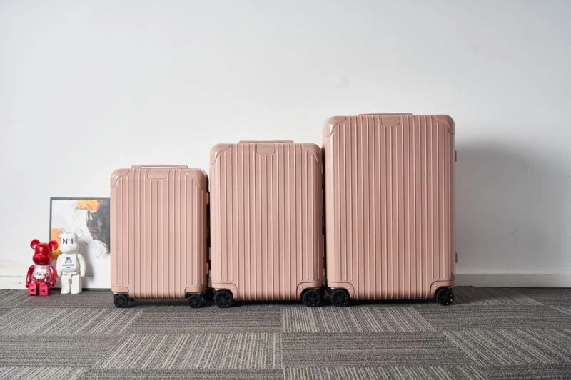 Rimowa Suitcase Timeless 69335