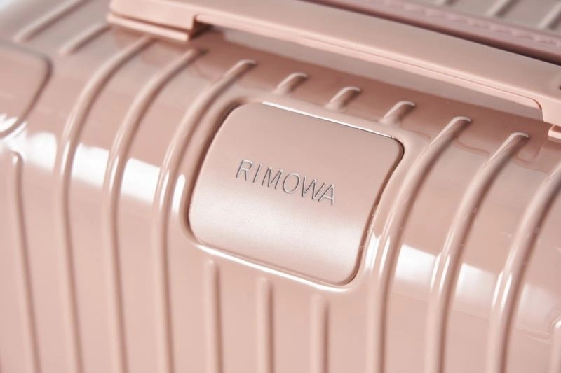 Rimowa Suitcase Timeless 69335