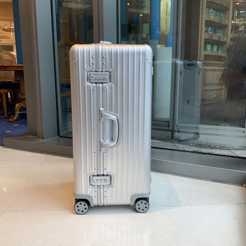 BestValue Rimowa Suitcase 69343