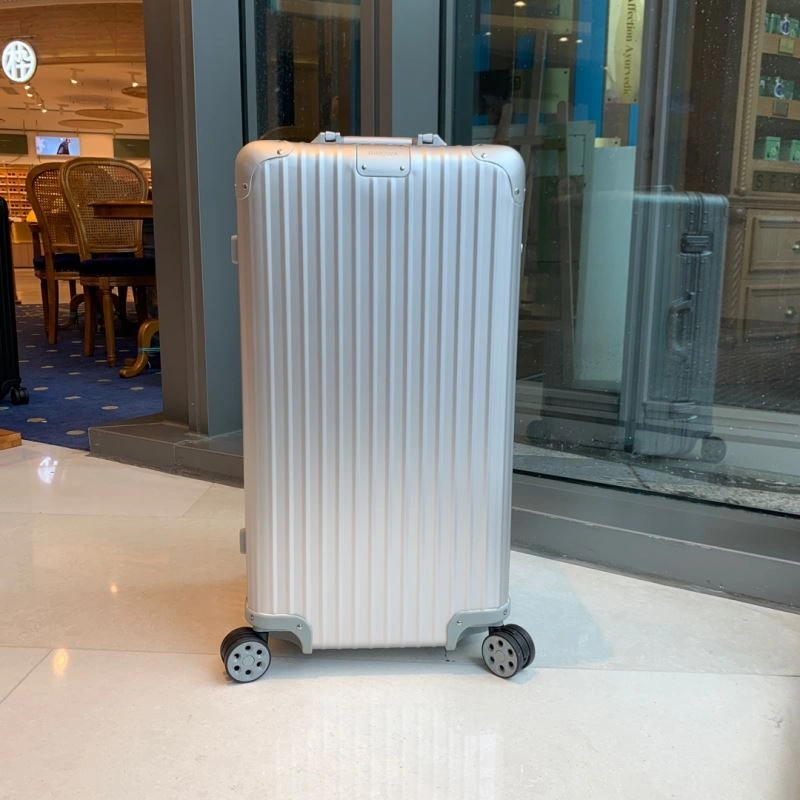 BestValue Rimowa Suitcase 69343