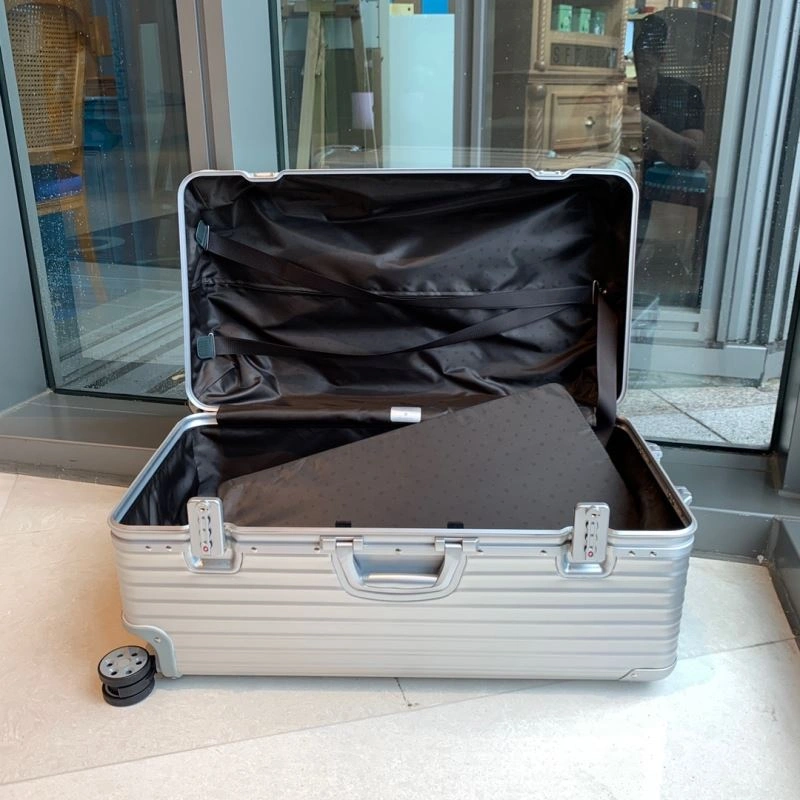 Rimowa Suitcase TimelessDesign 69342