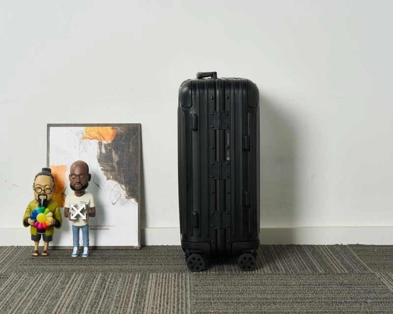 Rimowa Suitcase EyeCatching 69331