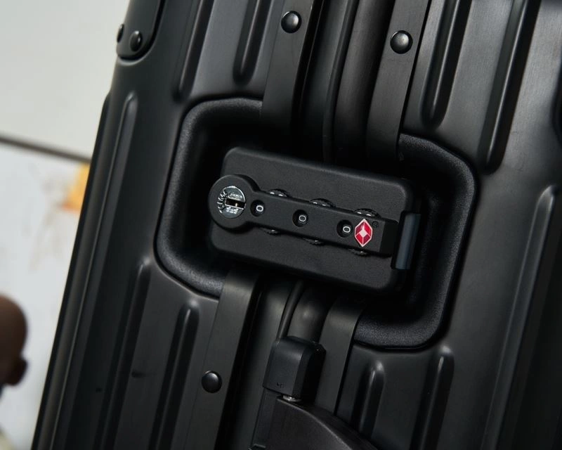 Rimowa Suitcase EyeCatching 69331