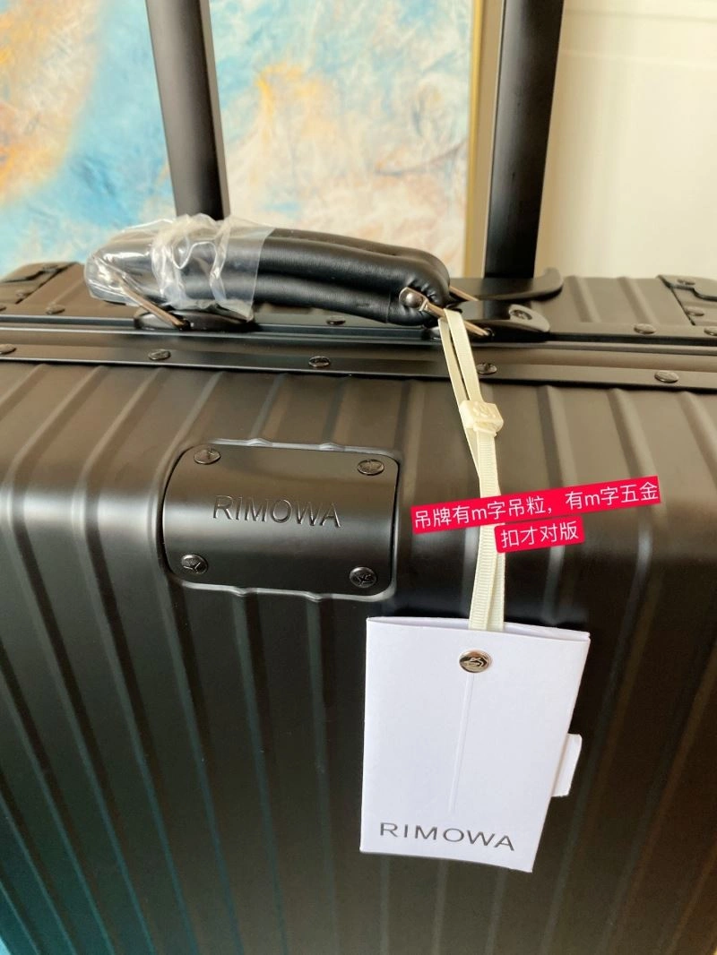 Rimowa Suitcase TimelessDesign 69329