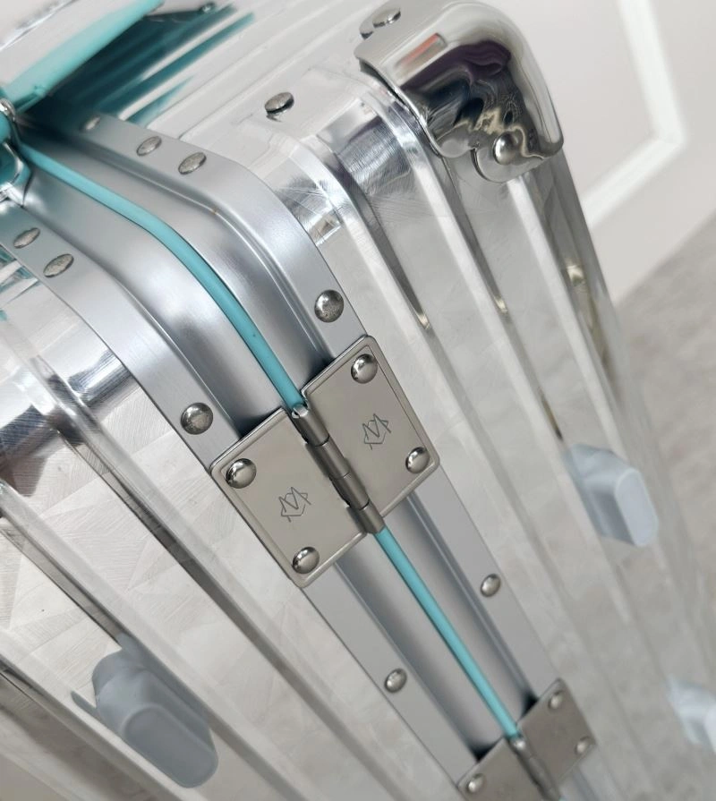 UrbanChic Rimowa x Tiffany Suitcase 69276