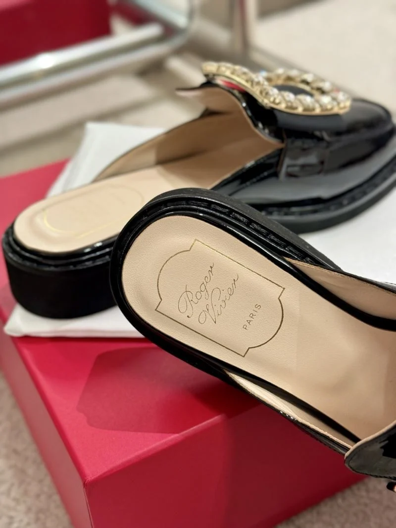 Roger Vivier Sandals Sophisticated 11438