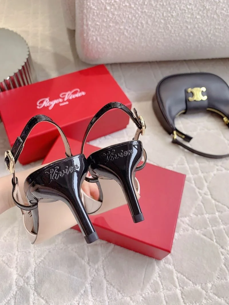 Roger Vivier Sandals Soft 9094