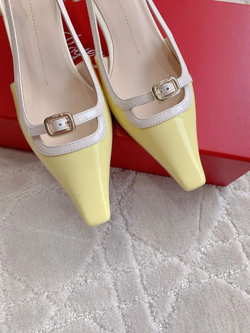 Sleek Roger Vivier Sandals 9076