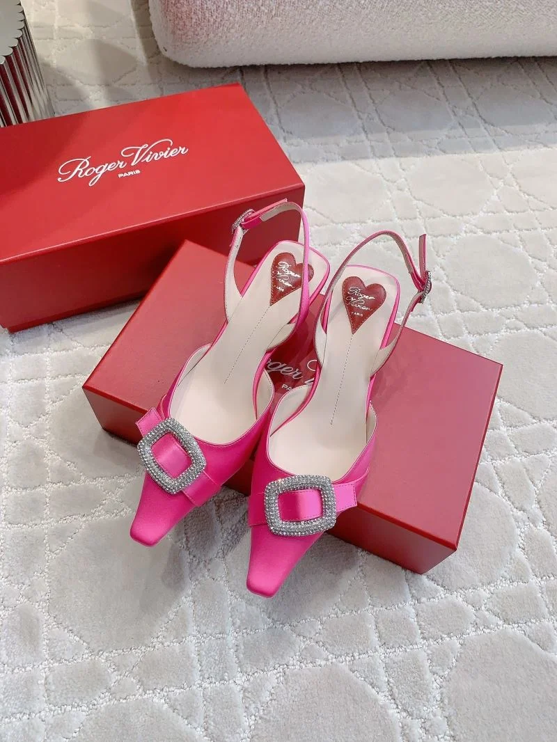 Sophisticated Roger Vivier Sandals 9062