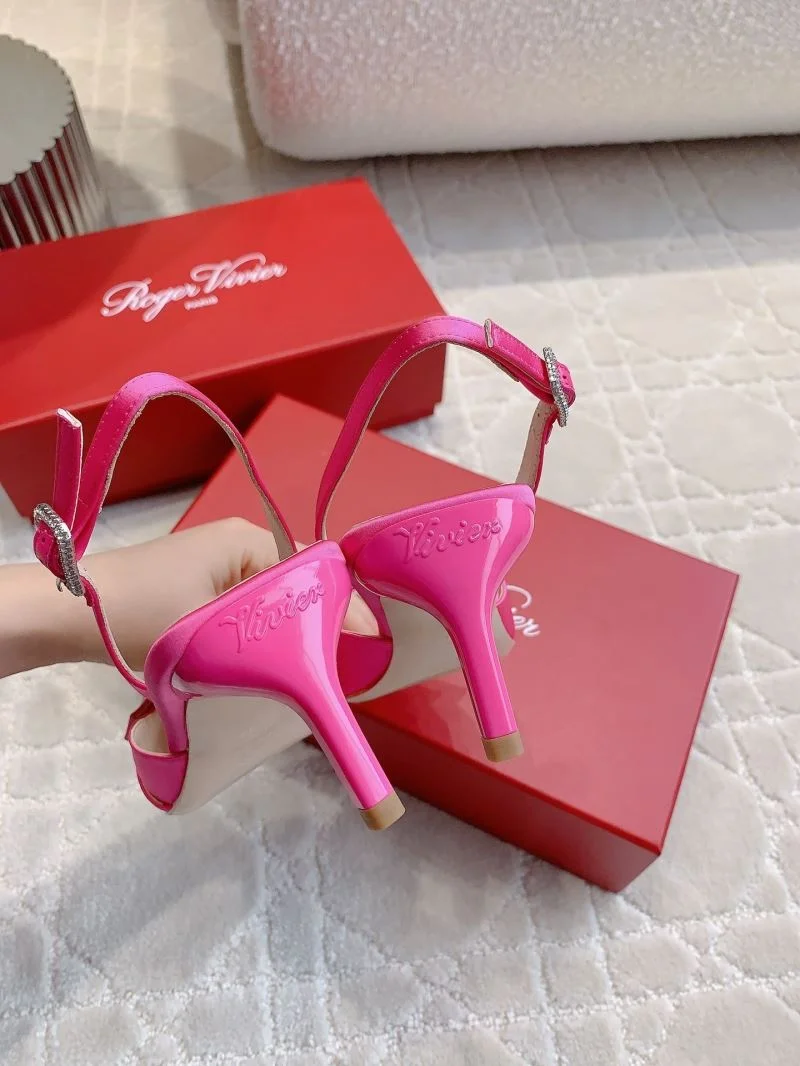 Sophisticated Roger Vivier Sandals 9062