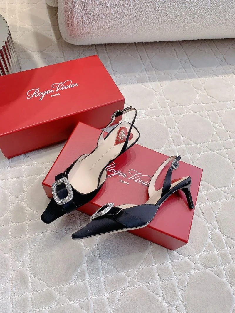 SoftTouch Roger Vivier Sandals 9114