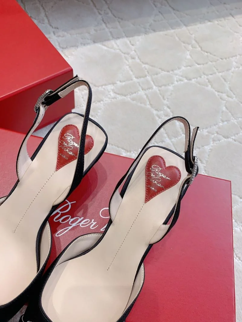 SoftTouch Roger Vivier Sandals 9114