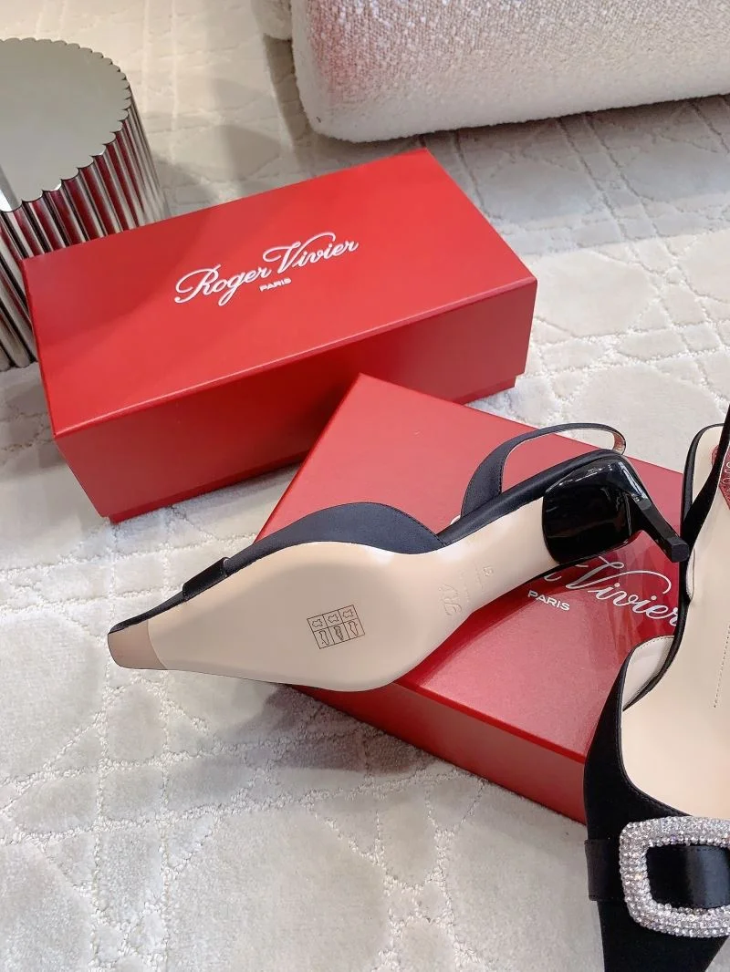 SoftTouch Roger Vivier Sandals 9114