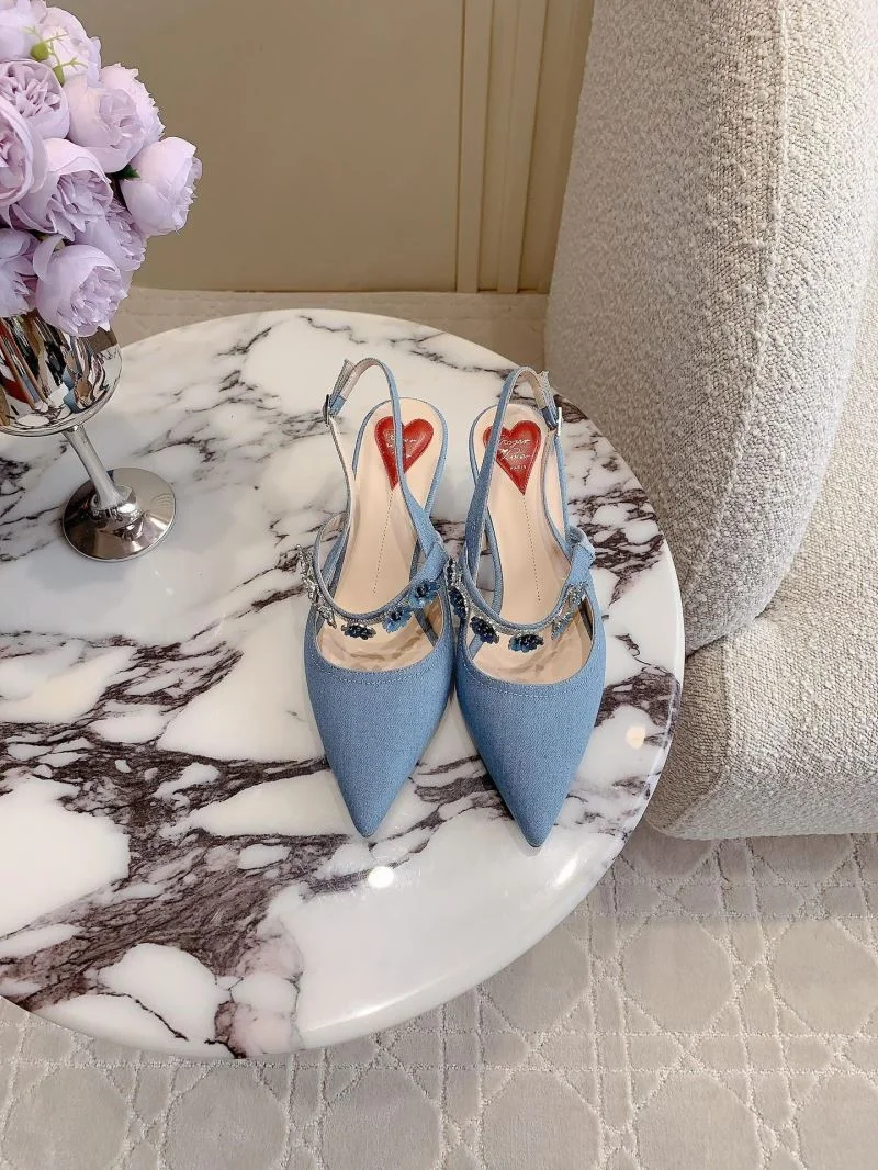 Fashionable Roger Vivier Sandals 9052