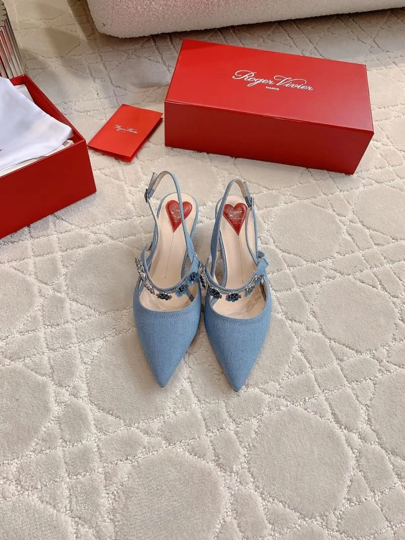 Fashionable Roger Vivier Sandals 9052