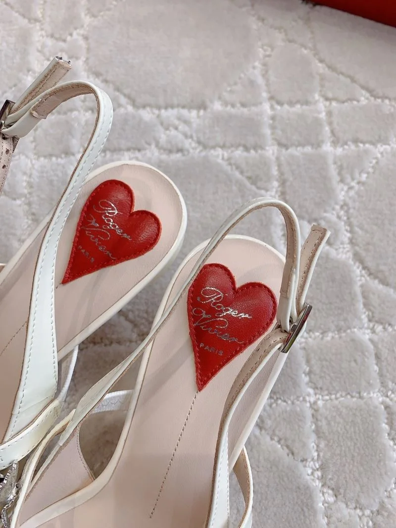 Contemporary Roger Vivier Sandals 9108