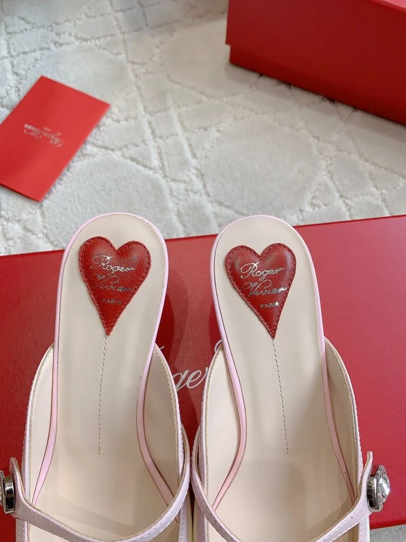 Roger Vivier Sandals Compact 9064