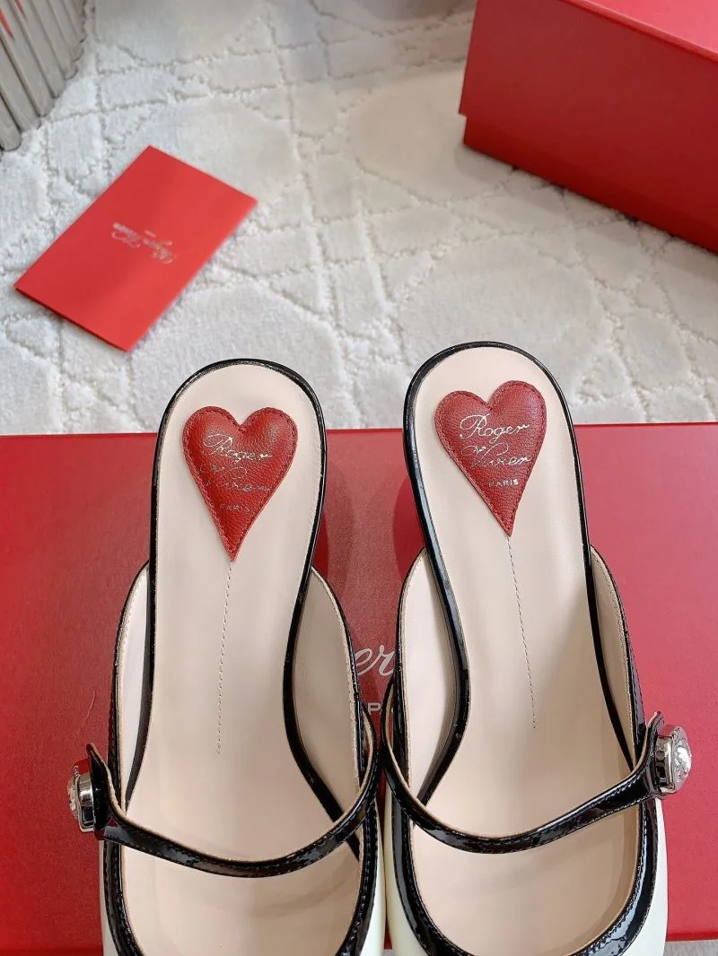 QuickDry Roger Vivier Sandals 9058