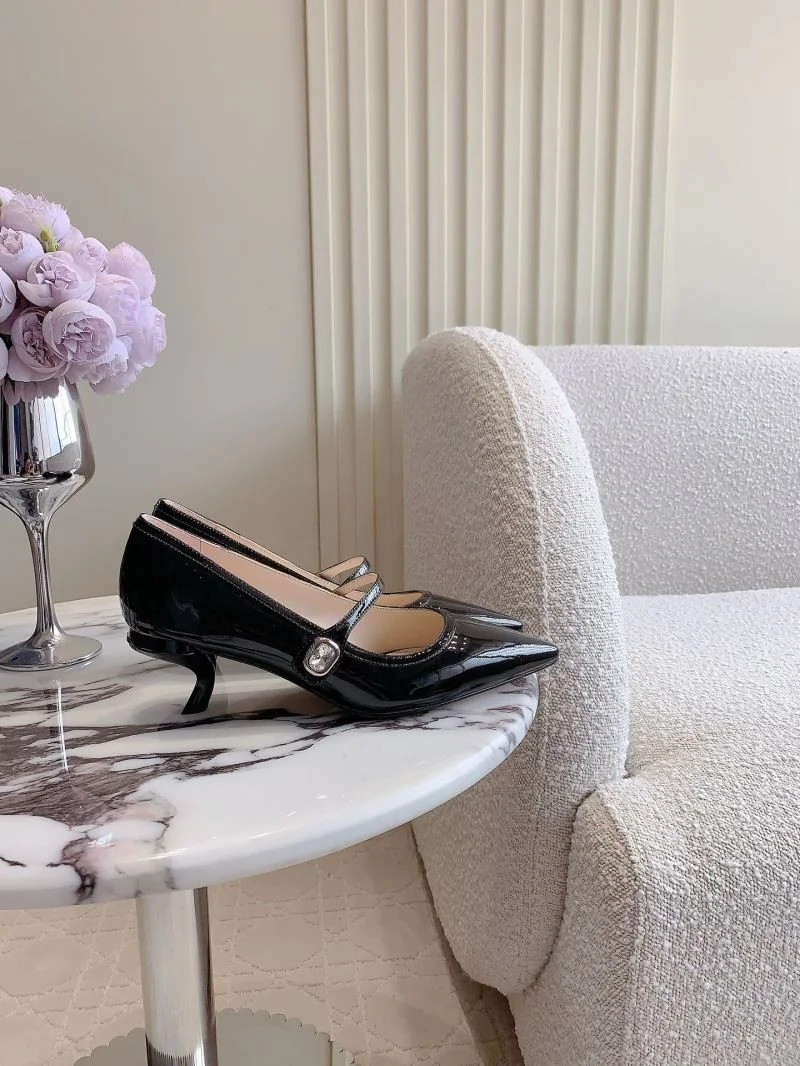 Elegant Roger Vivier Sandals 9051