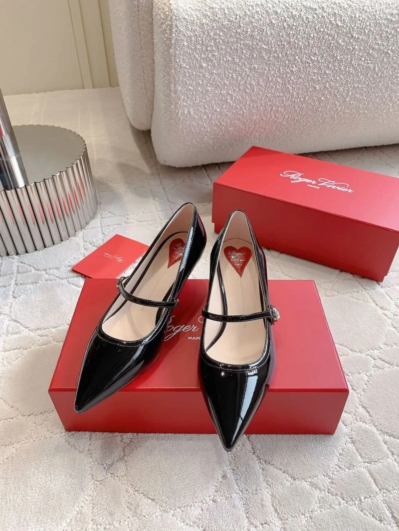 Elegant Roger Vivier Sandals 9051