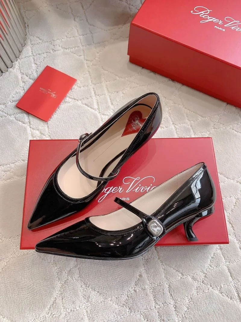 Elegant Roger Vivier Sandals 9051