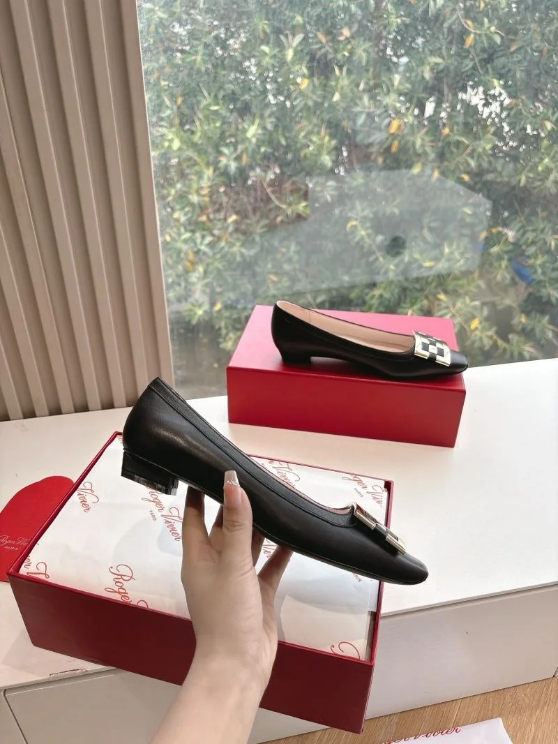 Elegant Roger Vivier Sandals 9021